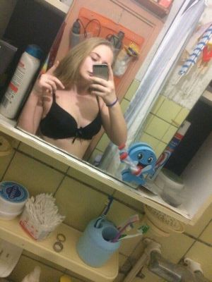 Даша, 8 966 335-37-19