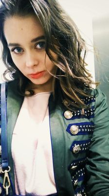 Света, 8 985 072-68-27